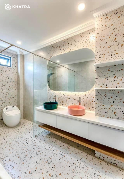 D6713 ốp lát toilet
