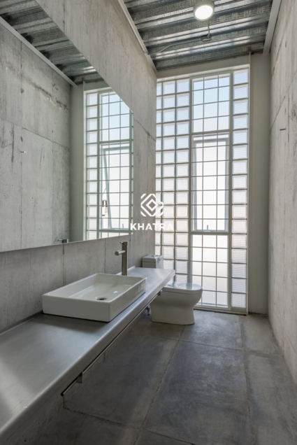 Gạch kính lấy sáng ốp Toilet