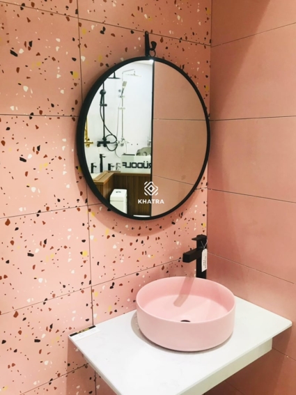 Gạch terrazzo TERA363 phối gạch hồng ốp tường