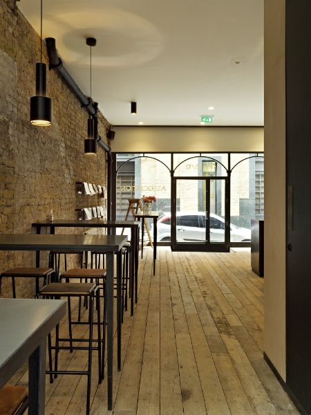 Quán cafe ở London theo phong cách Industrial