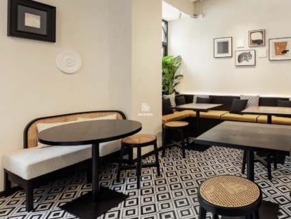 Gạch bông P201F lát nền quán cafe
