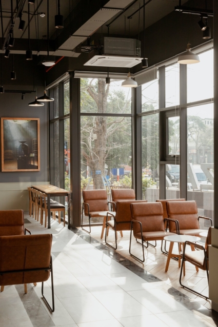 Nội thất kết hợp da và kim loại
