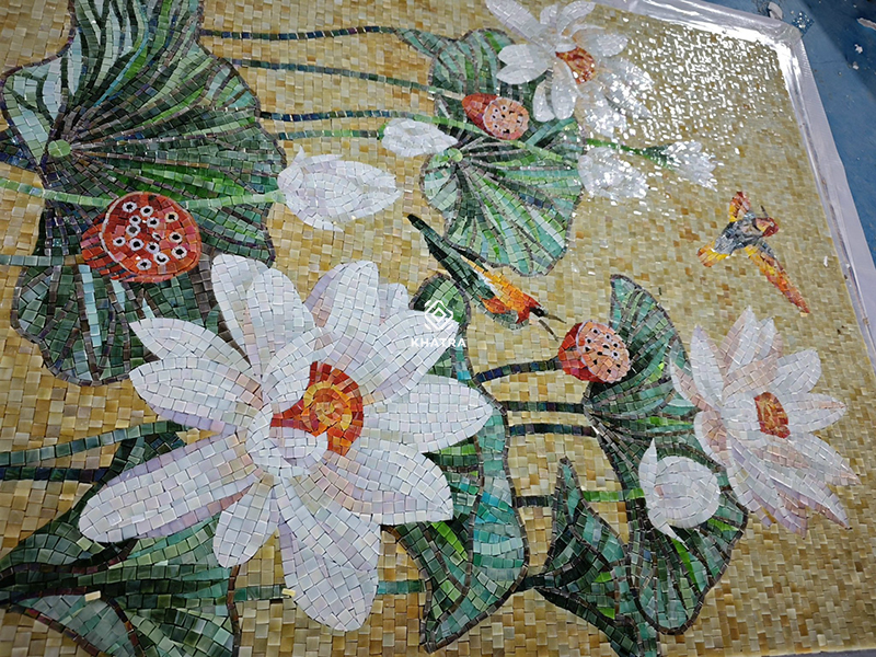 Gạch Mosaic tranh hoa sen