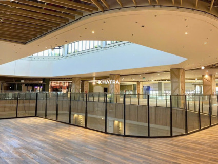 Gạch gỗ Walnut lát nền TTTM Aeon